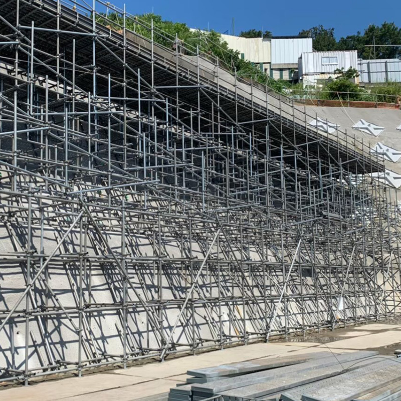 法面足場［神奈川県戸塚市田谷］